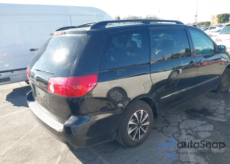 2009 Toyota Sienna Le z USA, uszkodzony, nr VIN 5TDZK23C49S226913